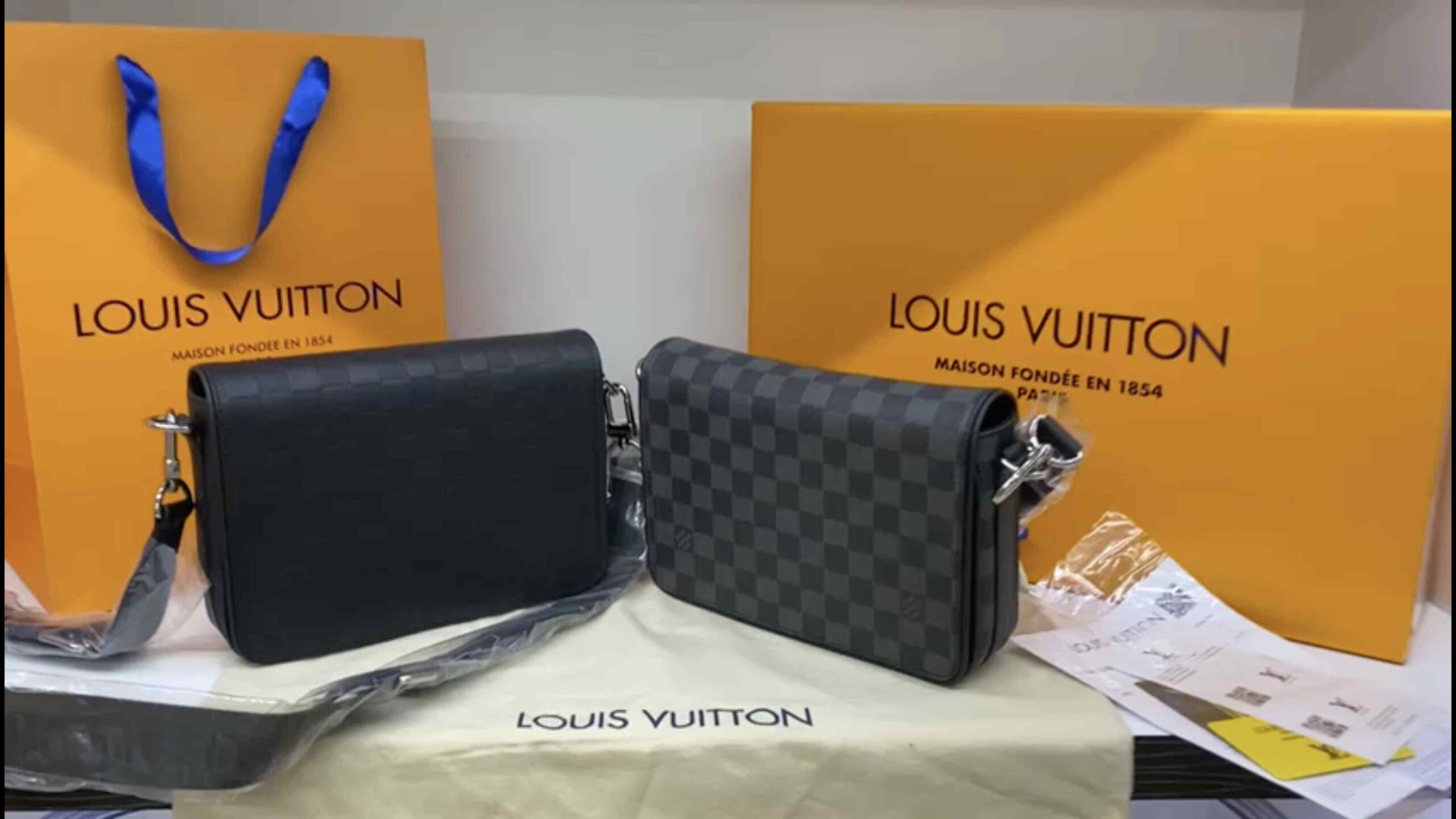 LV CROSSBODY BAG MAN