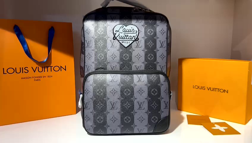 LV MAN BACKPACK EDİTİON